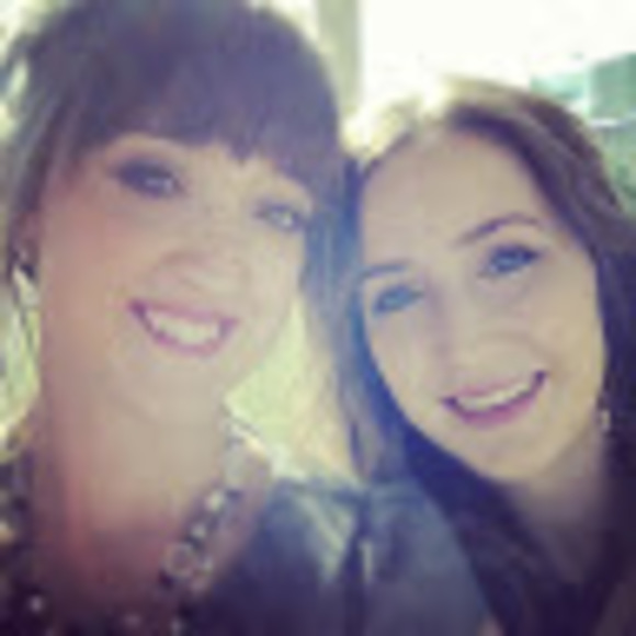 Meet your Posher, Lauren - Picture 1 of 1